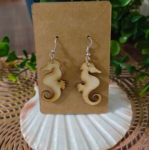 Sea Breeze Earrings: Handcrafted Wooden Seahorses for a Trendy Summer Lo…